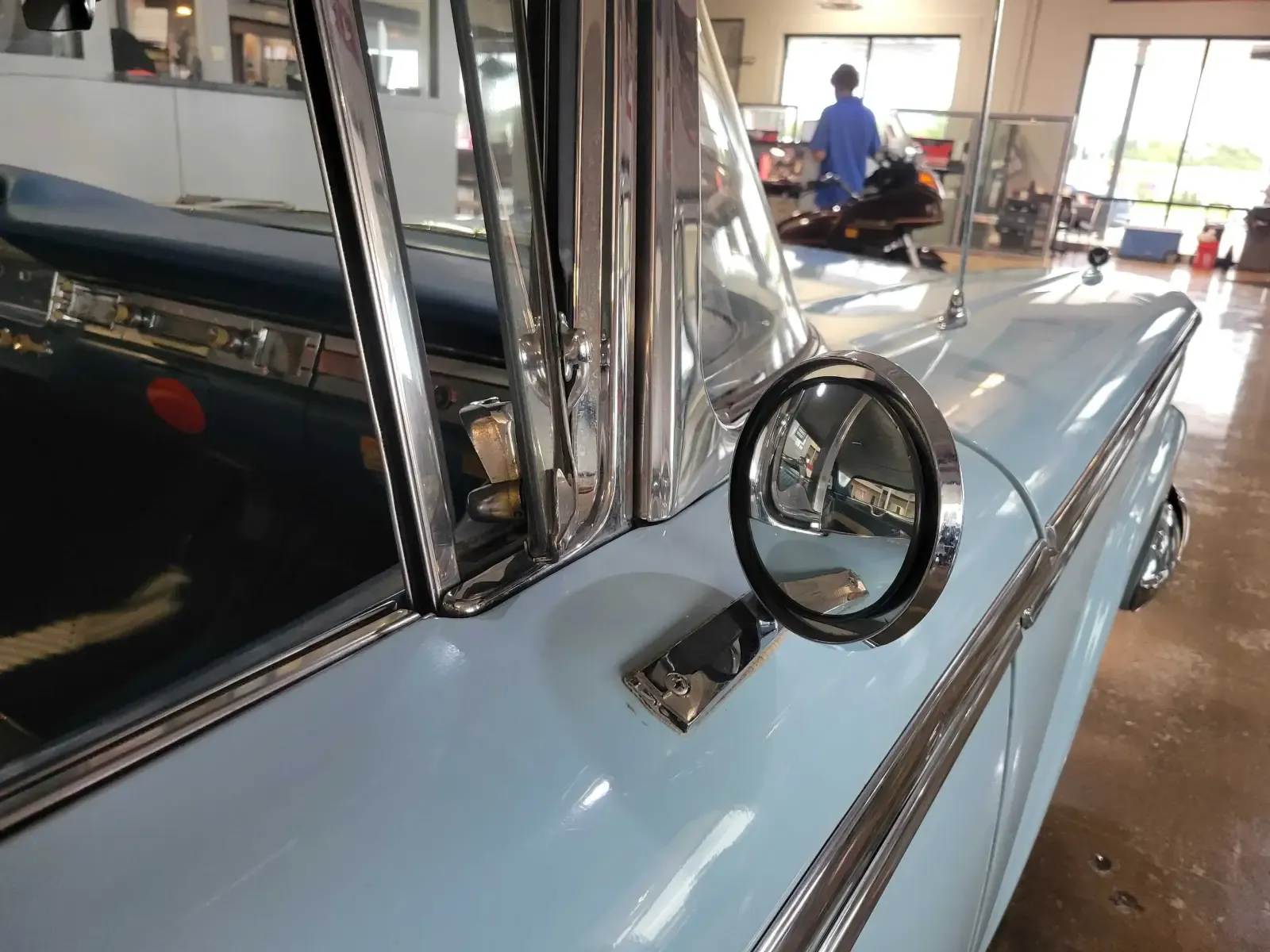 Ford Fairlane 500 photo 18