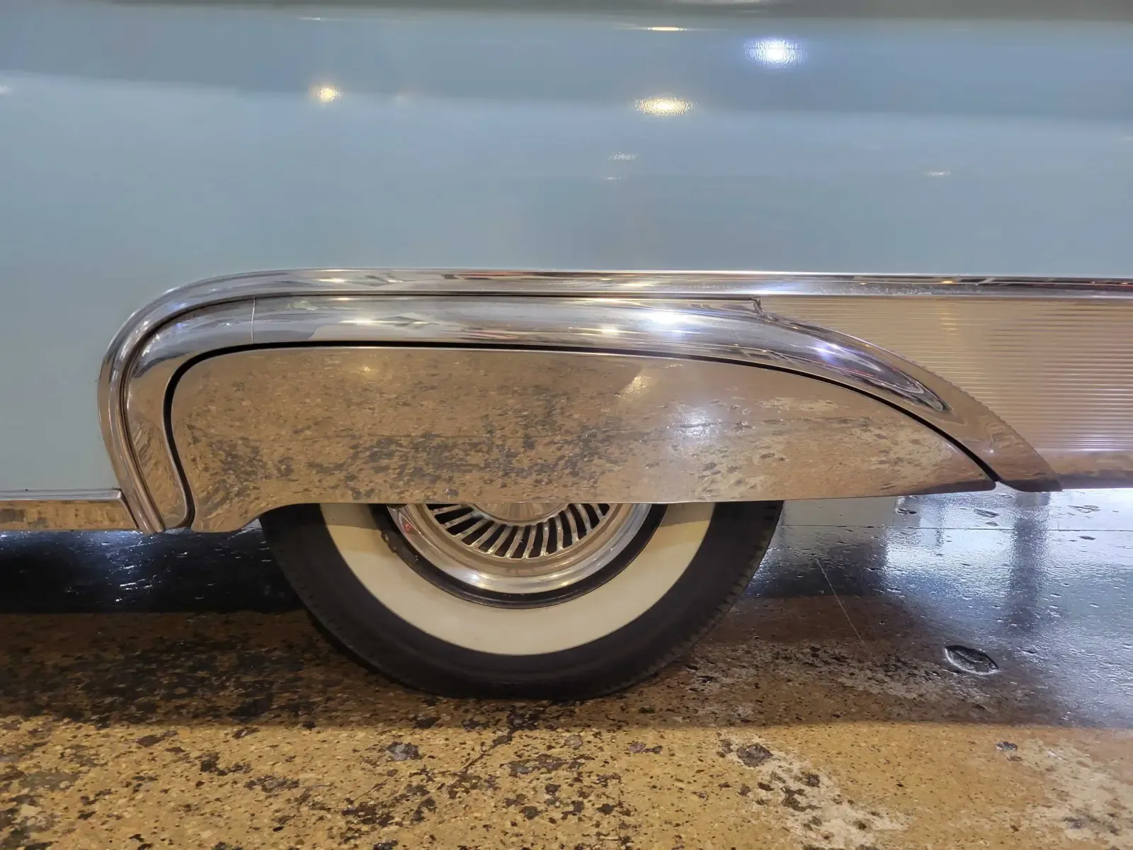 Ford Fairlane 500 photo 22