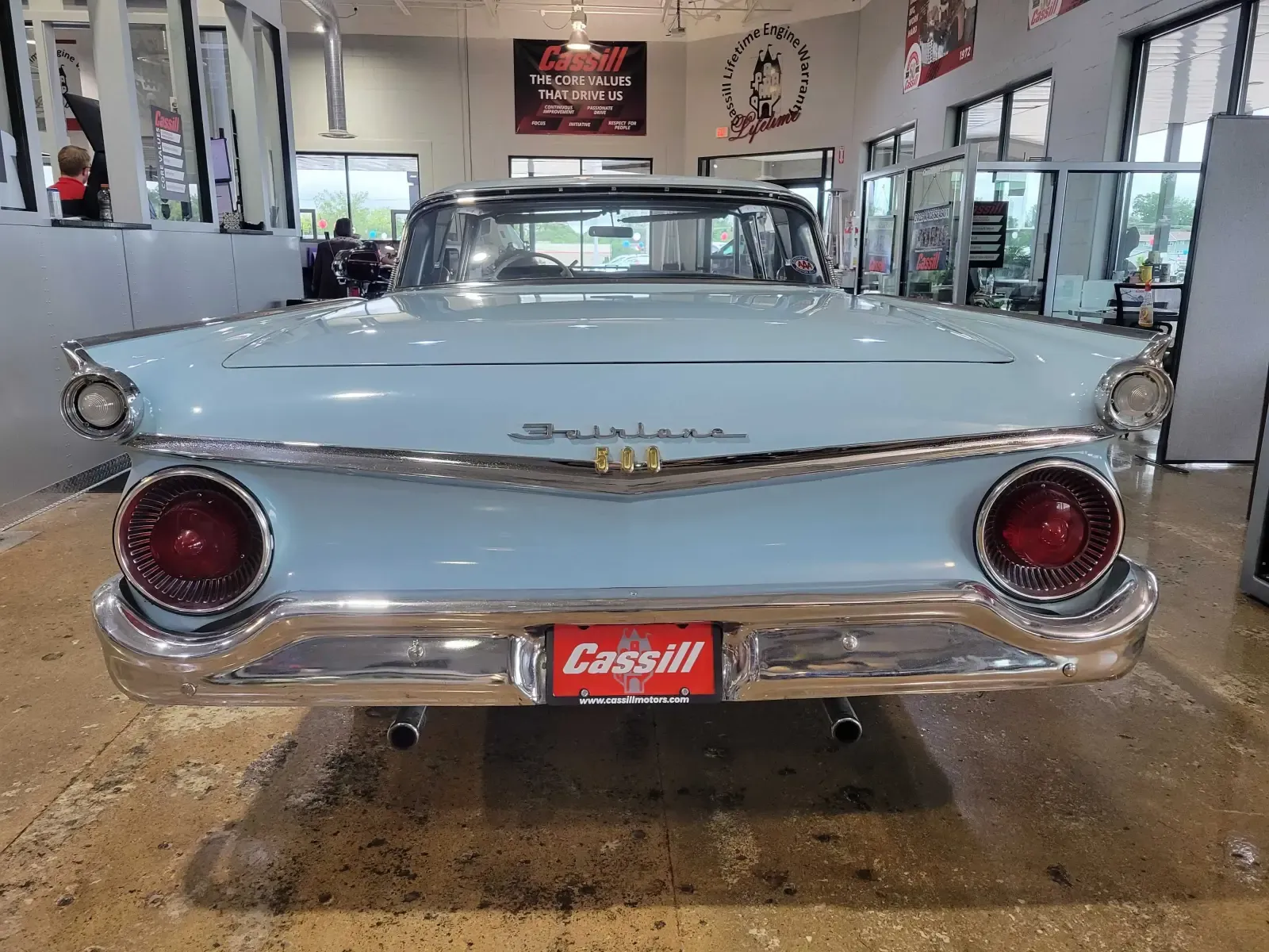 Ford Fairlane 500 photo 6