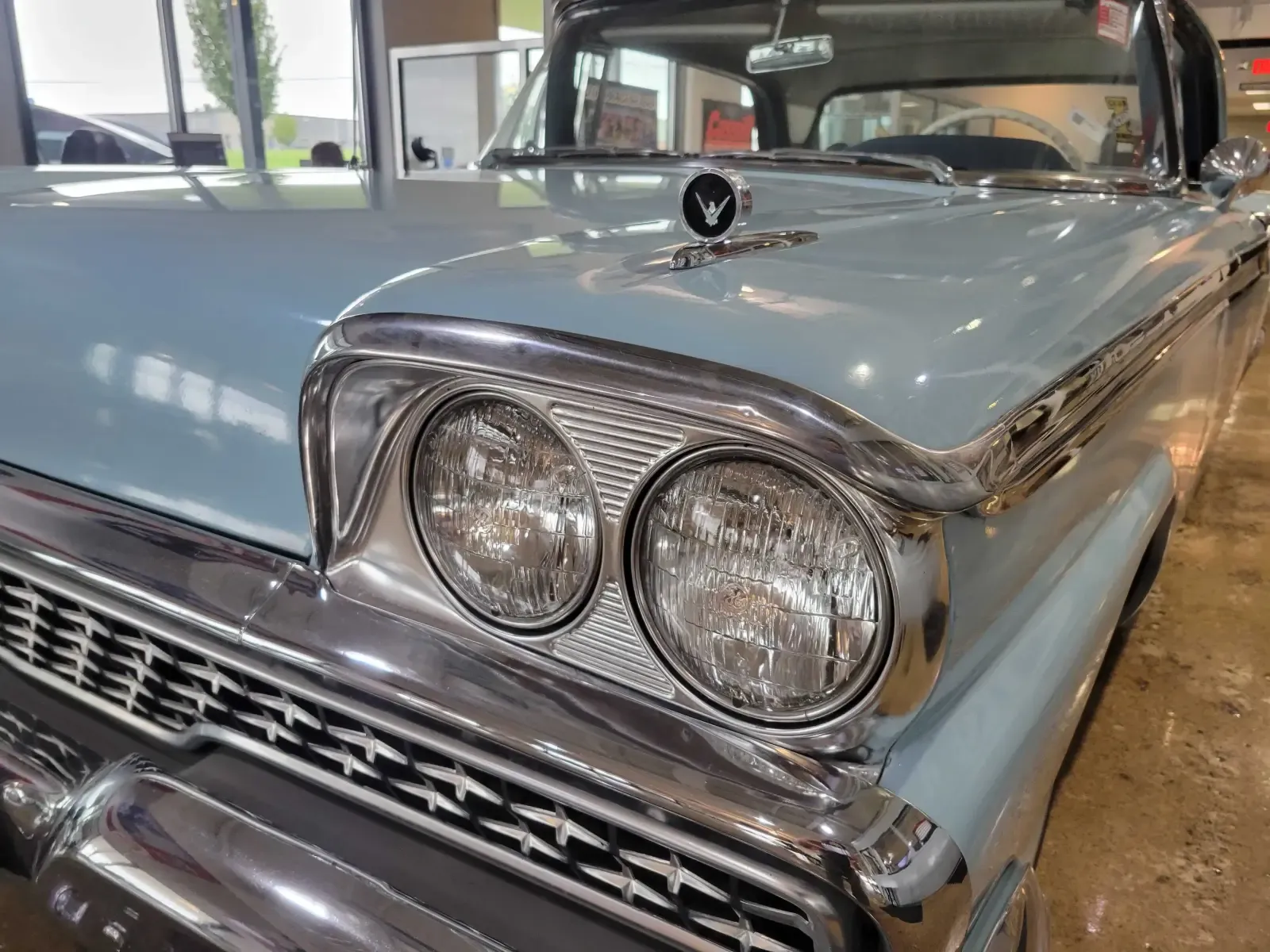 Ford Fairlane 500 photo 8