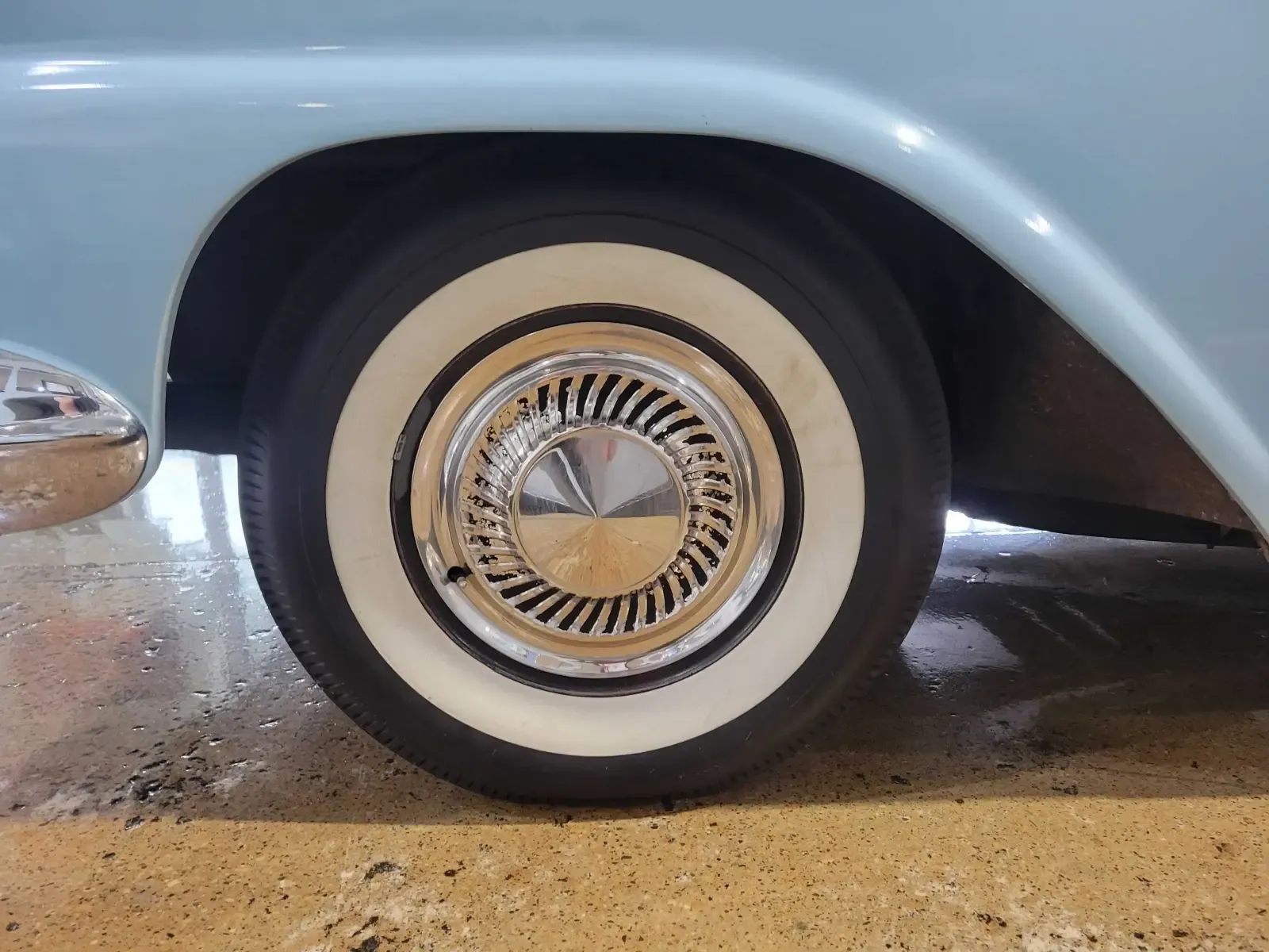 Ford Fairlane 500 photo 14