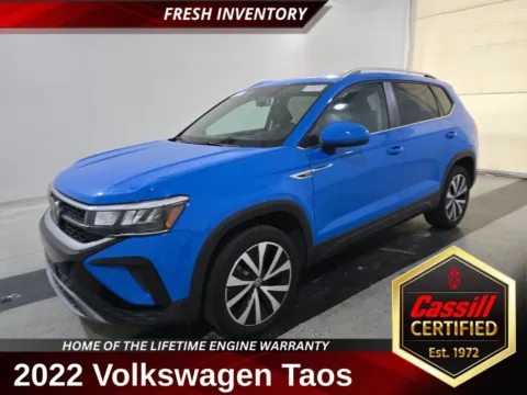 Blue 2022 Volkswagen Taos 1.5T SE for sale in Cedar Rapids, IA
