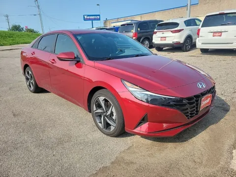 More photos of 2023 Hyundai Elantra SEL at Cassill Motors, IA