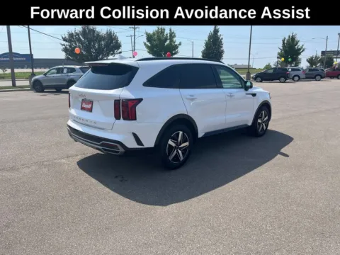 More photos of 2022 Kia Sorento S at Cassill Motors, IA