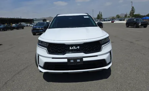 Photos of 2022 Kia Sorento S for sale in Cedar Rapids, IA at Cassill Motors