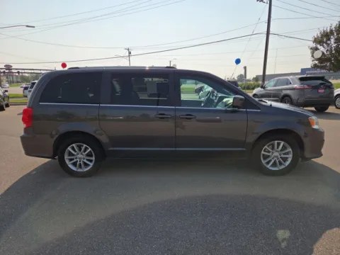 More photos of 2019 Dodge Grand Caravan SXT at Cassill Motors, IA