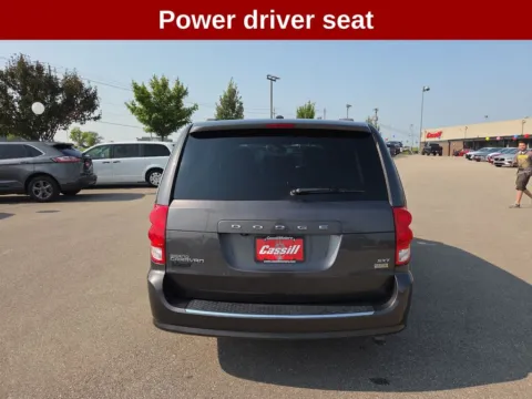 More photos of 2019 Dodge Grand Caravan SXT at Cassill Motors, IA