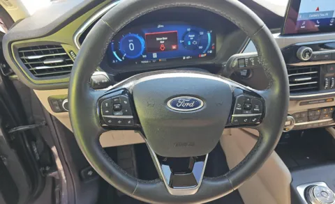 More photos of 2021 Ford Escape Hybrid Titanium at Cassill Motors, IA