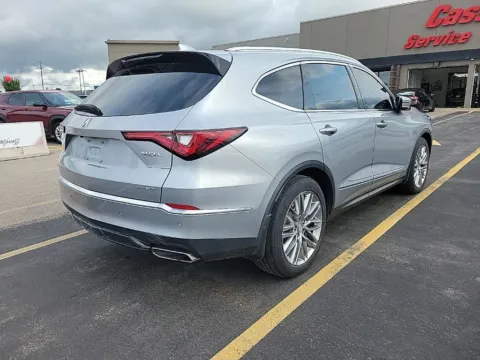 More photos of 2023 Acura MDX Advance at Cassill Motors, IA