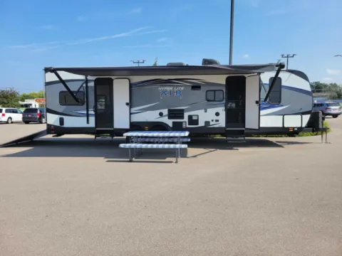More photos of 2018 FOREST RIVER INC HYPER LITE XLR at Cassill Motors, IA