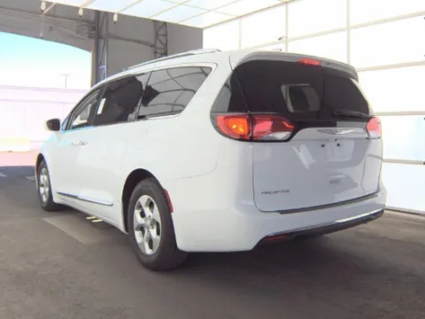 More photos of 2017 Chrysler Pacifica Touring L Plus at Cassill Motors, IA