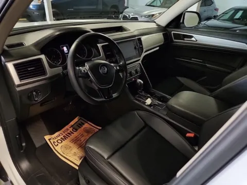 More photos of 2019 Volkswagen Atlas 3.6L V6 SE at Cassill Motors, IA
