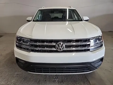 Photos of 2019 Volkswagen Atlas 3.6L V6 SE for sale in Cedar Rapids, IA at Cassill Motors