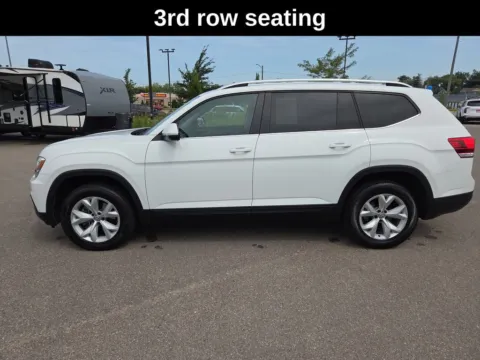 Photos of 2019 Volkswagen Atlas 3.6L V6 SE for sale in Cedar Rapids, IA at Cassill Motors