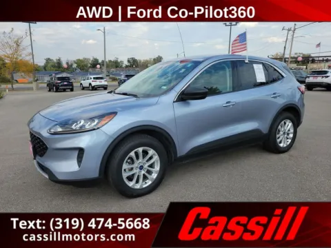 Silver 2022 Ford Escape SE for sale in Cedar Rapids, IA