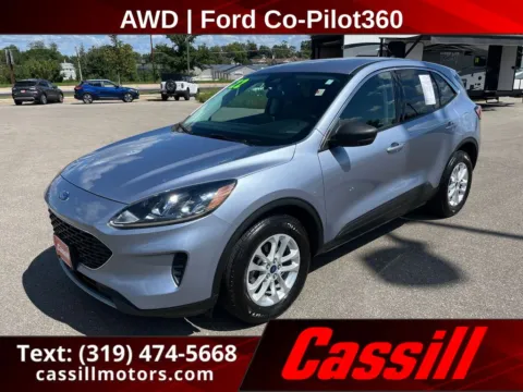 Silver 2022 Ford Escape SE for sale in Cedar Rapids, IA