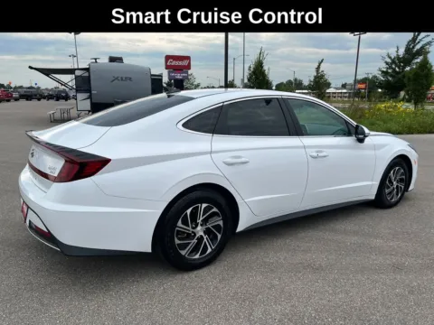 More photos of 2023 Hyundai Sonata Hybrid Blue at Cassill Motors, IA