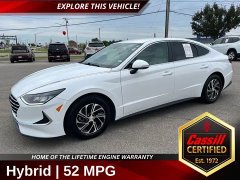 White 2023 Hyundai Sonata Hybrid Blue for sale in Cedar Rapids, IA