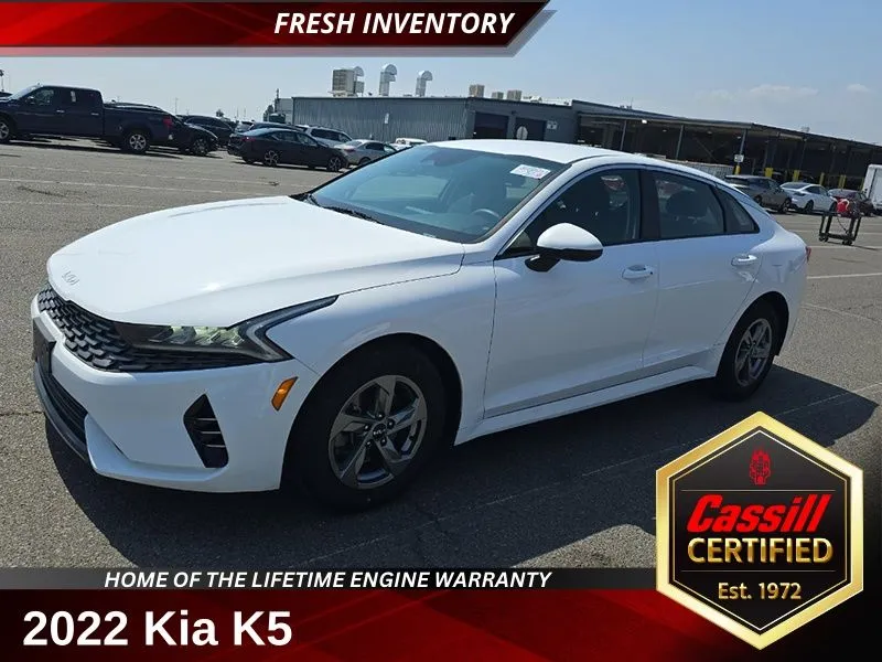 White 2022 Kia K5 LXS for sale in Cedar Rapids, IA