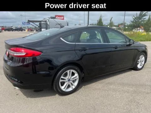 More photos of 2018 Ford Fusion SE at Cassill Motors, IA