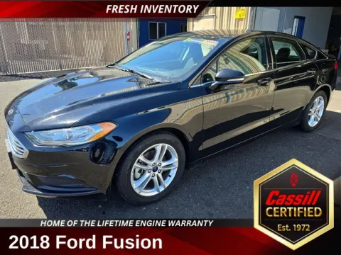 Black 2018 Ford Fusion SE for sale in Cedar Rapids, IA