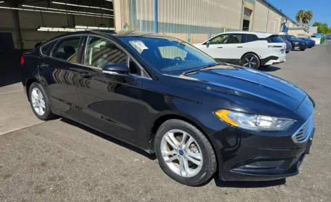 More photos of 2018 Ford Fusion SE at Cassill Motors, IA
