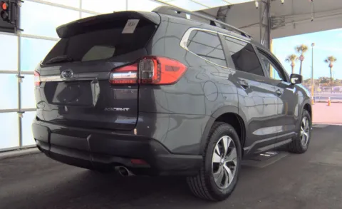 More photos of 2021 Subaru Ascent Premium at Cassill Motors, IA