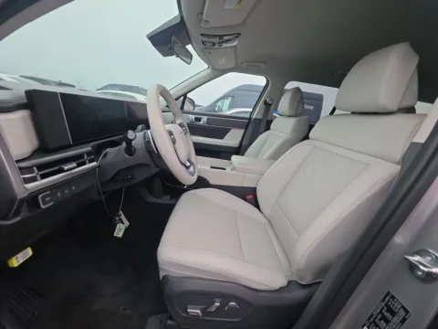 More photos of 2024 Hyundai Santa Fe SEL at Cassill Motors, IA