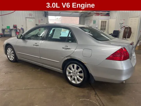 Another view of 2007 Honda Accord EX-L for sale in Cedar Rapids, IA at Cassill Motors