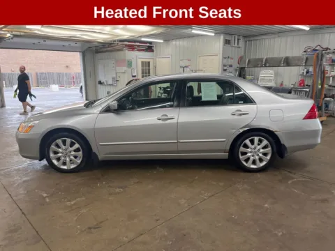 Photos of 2007 Honda Accord EX-L for sale in Cedar Rapids, IA at Cassill Motors