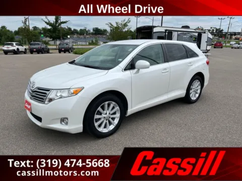 Black 2012 Toyota Venza LE for sale in Cedar Rapids, IA