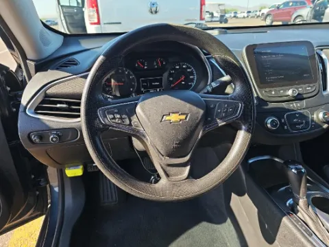 More photos of 2020 Chevrolet Malibu LS at Cassill Motors, IA