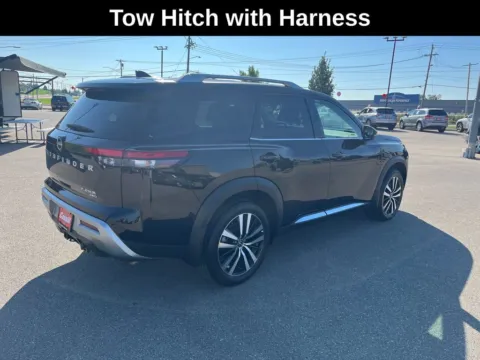 More photos of 2024 Nissan Pathfinder Platinum at Cassill Motors, IA