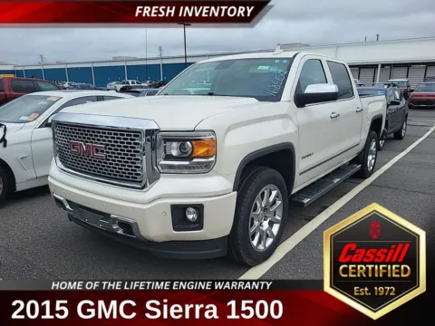 White 2015 GMC Sierra 1500 Denali for sale in Cedar Rapids, IA