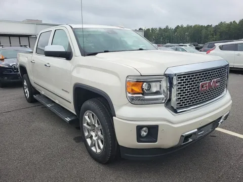 More photos of 2015 GMC Sierra 1500 Denali at Cassill Motors, IA