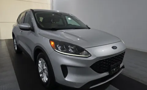 Photos of 2020 Ford Escape SE for sale in Cedar Rapids, IA at Cassill Motors