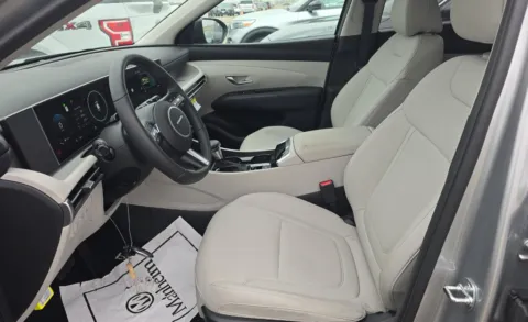 More photos of 2025 Hyundai Tucson SEL Convenience at Cassill Motors, IA