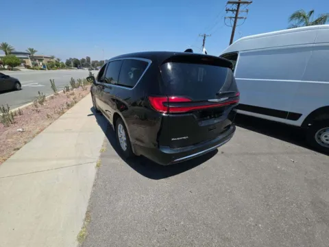 Photos of 2025 Chrysler Pacifica Select for sale in Cedar Rapids, IA at Cassill Motors