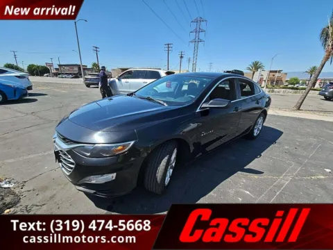 Black 2023 Chevrolet Malibu LT for sale in Cedar Rapids, IA