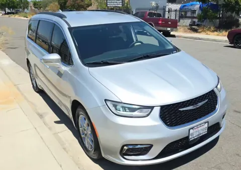Photos of 2022 Chrysler Pacifica Touring L for sale in Cedar Rapids, IA at Cassill Motors