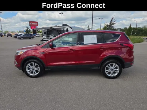 Photos of 2019 Ford Escape SE for sale in Cedar Rapids, IA at Cassill Motors