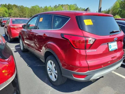 More photos of 2019 Ford Escape SE at Cassill Motors, IA