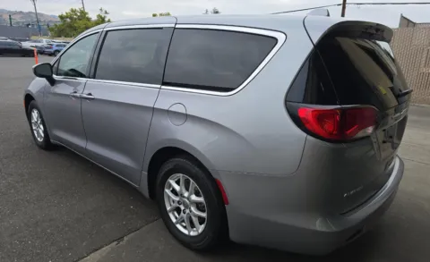More photos of 2020 Chrysler Voyager LX at Cassill Motors, IA