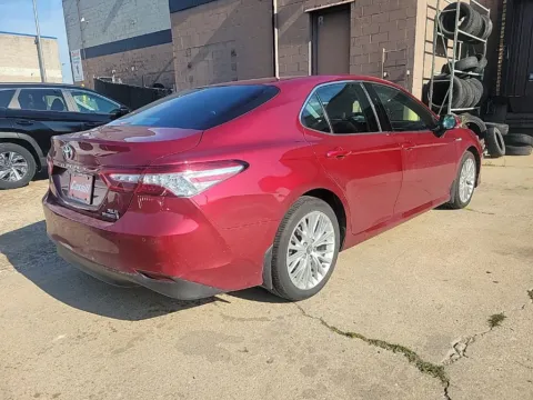 More photos of 2018 Toyota Camry Hybrid LE at Cassill Motors, IA