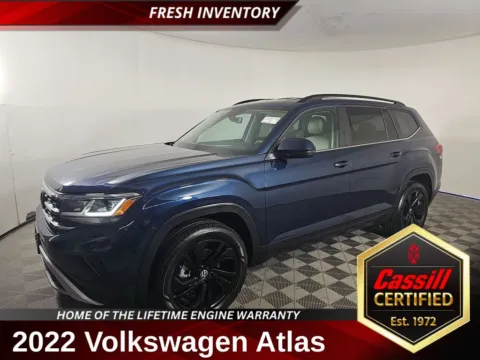 Blue 2022 Volkswagen Atlas 3.6L V6 SE w/Technology for sale in Cedar Rapids, IA
