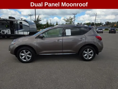 Photos of 2010 Nissan Murano SL for sale in Cedar Rapids, IA at Cassill Motors