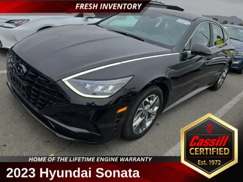 Black 2023 Hyundai Sonata SEL for sale in Cedar Rapids, IA