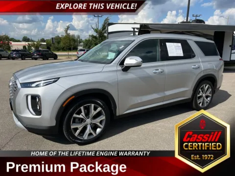 Silver 2022 Hyundai Palisade SEL for sale in Cedar Rapids, IA