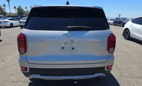 More photos of 2022 Hyundai Palisade SEL at Cassill Motors, IA