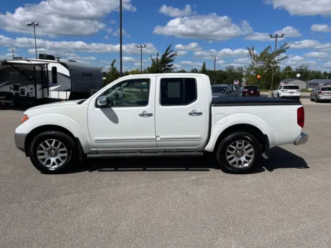 More photos of 2013 Nissan Frontier SL at Cassill Motors, IA